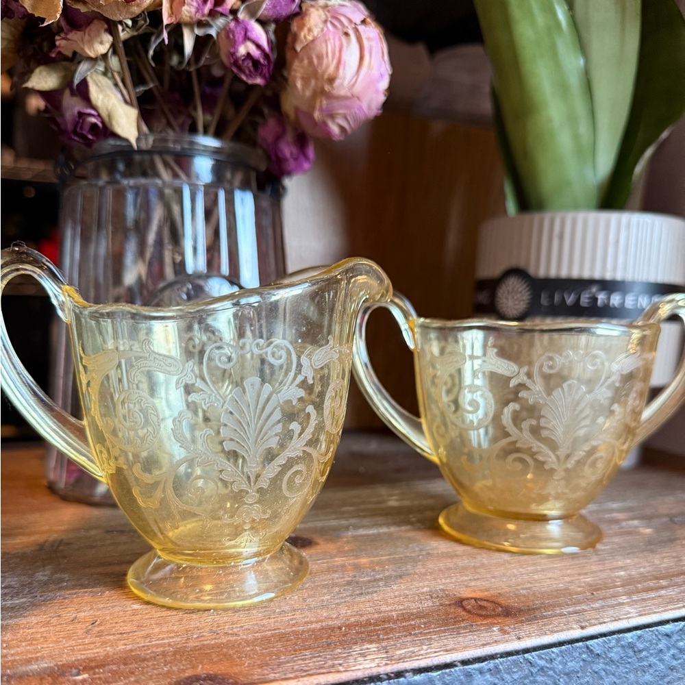 Fostoria Versailles Topaz Yellow Depression Glass Footed Open Sugar And Creamer